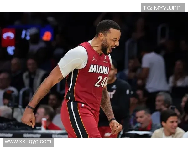 诺曼鲍威尔表现平平却依然收获双十数据球队轻松取胜